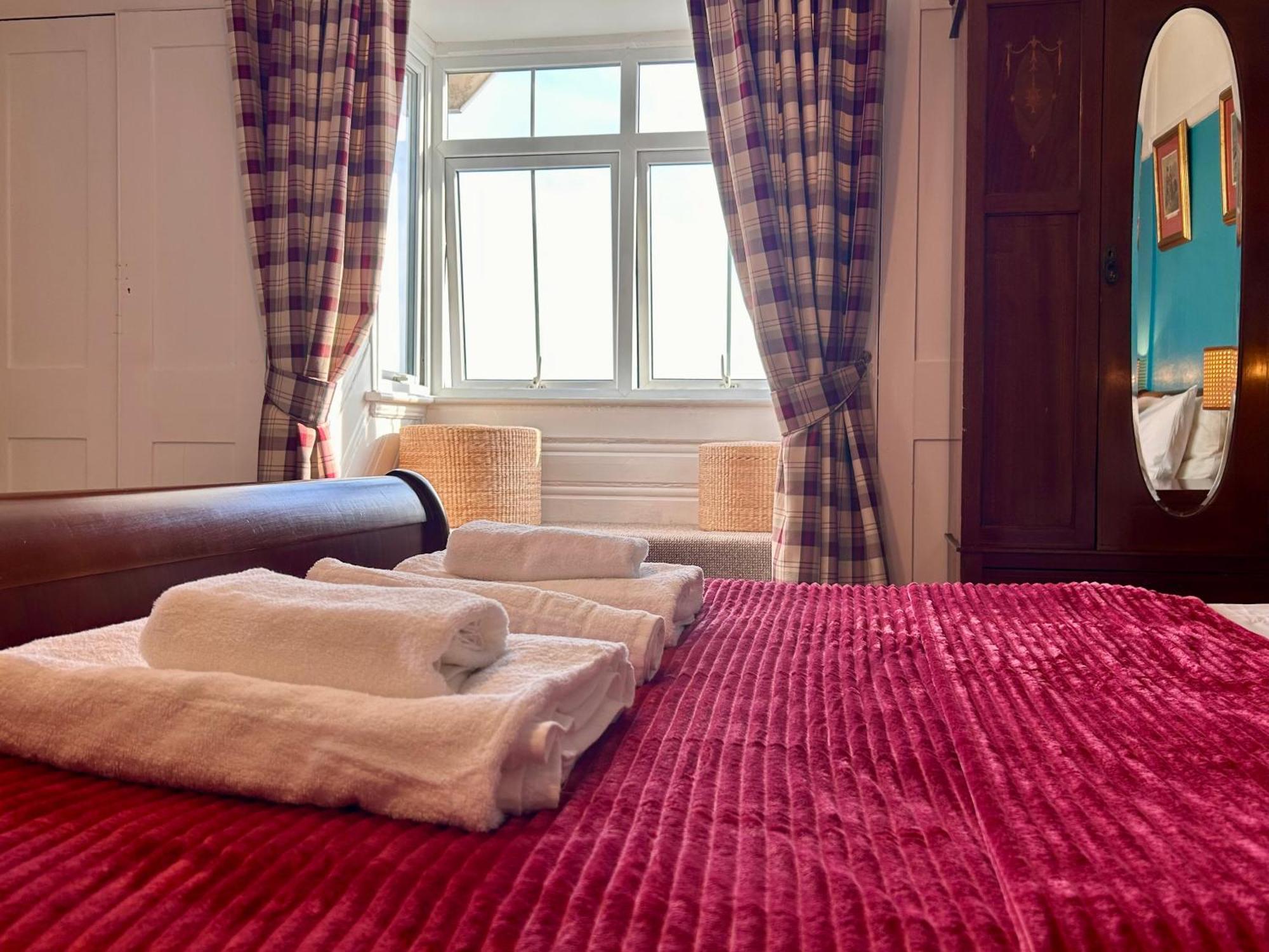 Clarence Quarters Self-Catering Guest House Portsmouth Chambre photo