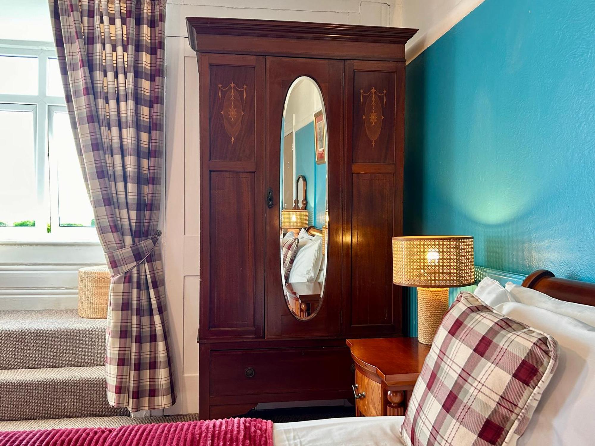 Clarence Quarters Self-Catering Guest House Portsmouth Chambre photo